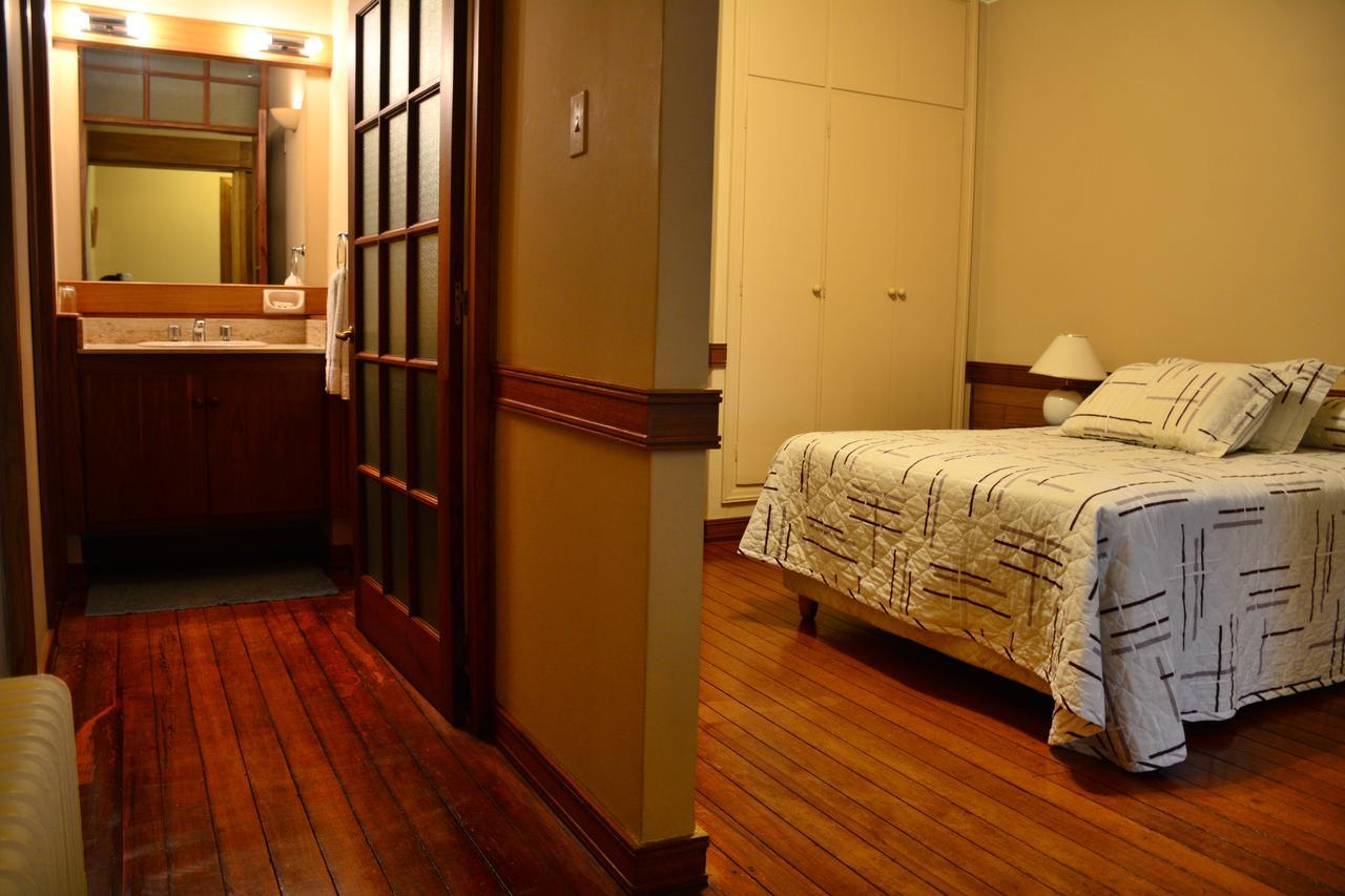 Hotel Crown Мело Екстер'єр фото