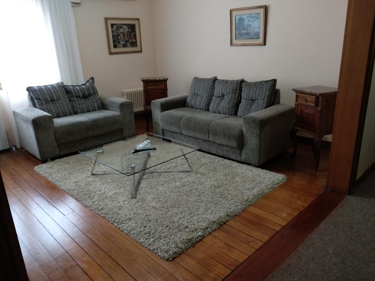 Hotel Crown Мело Екстер'єр фото