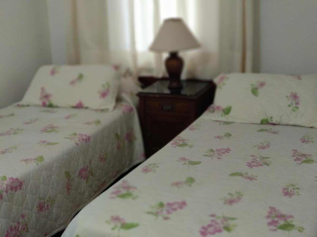 Hotel Crown Мело Екстер'єр фото